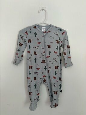 Modern Moments Western Print Sleeper